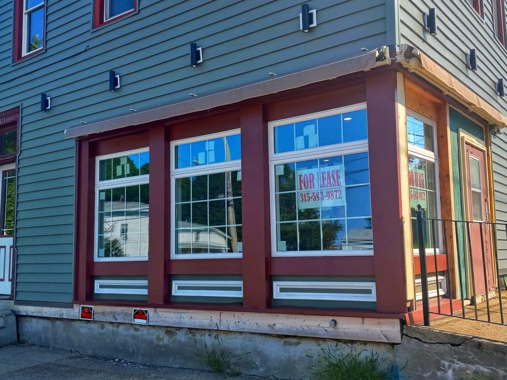 29 E Utica St Oswego Rental Properties